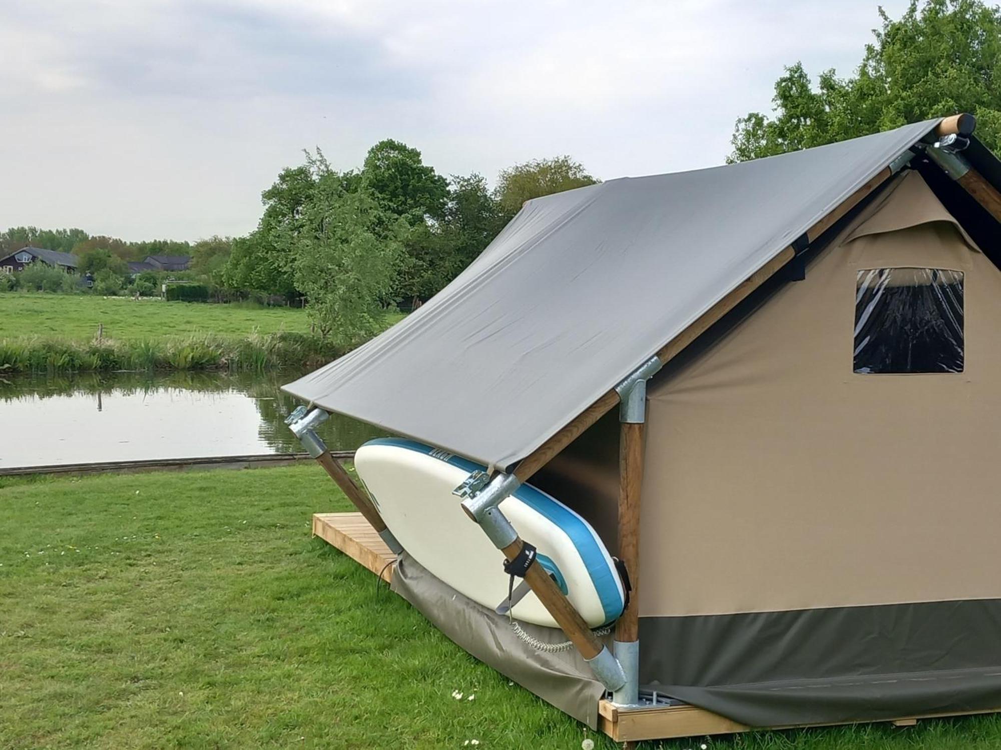 Safari Lodge 'Linge-Zicht' Tiel Esterno foto